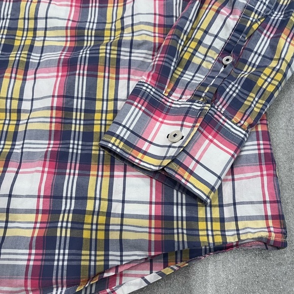 [L]]UNTUCKit Men's Plaid Button Down Shirt - Red, Yellow, Gray - Picture 2 of 7